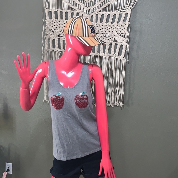 PINK New York - Picture 3 of 7